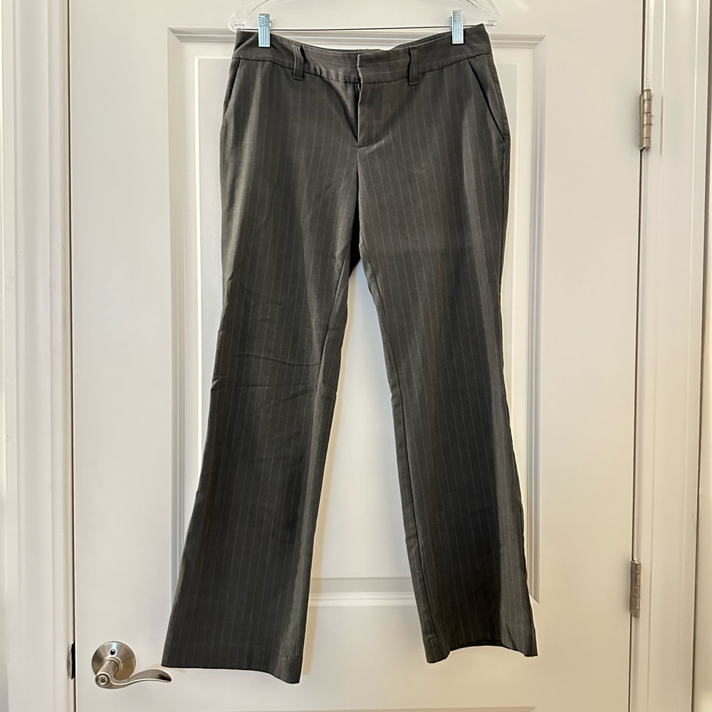 Women’s GAP Charcoal Pinstripe Dress Pants